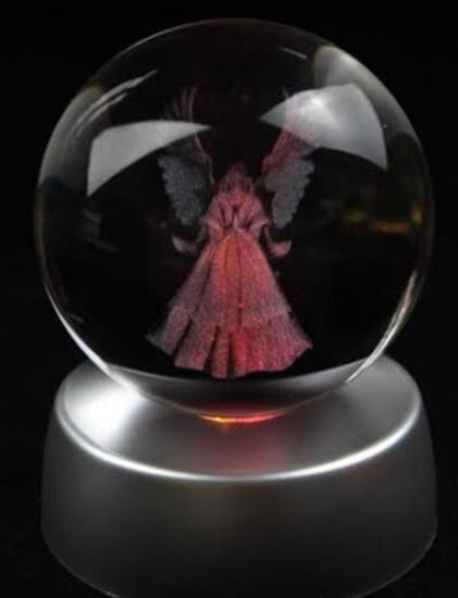 LED Işıklı Melek Figürlü Kristal Küre